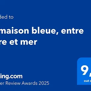 La Maison Bleue, Entre Terre Et Appartement